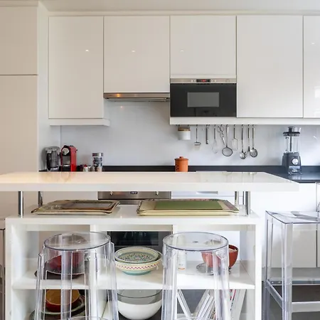 Charming 2bdr - Montmartre Saint-ouen Flea Market Apartment *